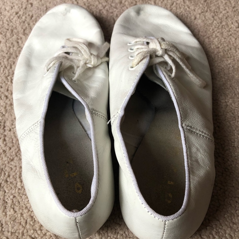 Women’s Jazz shoes white 7M lace up - Picture 2 of 5